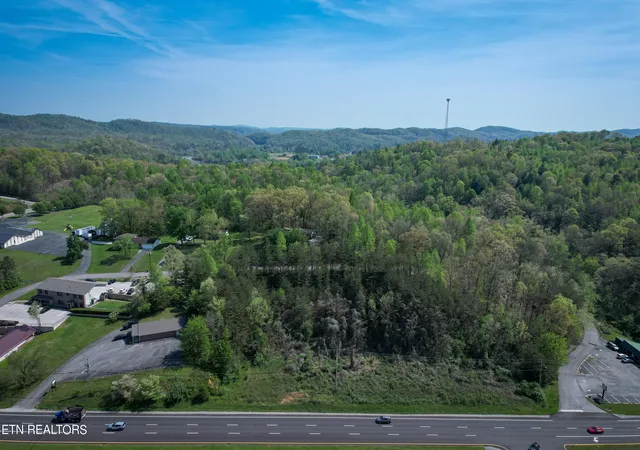 Photo 1 of Land for sale at 2200 N Gateway Ave, Rockwood, TN 37854 | MLS# 1260046 | Listing updated on 2026-04-22