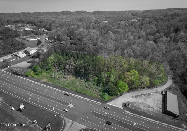 Photo 2 of Land for sale at 2200 N Gateway Ave, Rockwood, TN 37854 | MLS# 1260046 | Listing updated on 2026-04-22