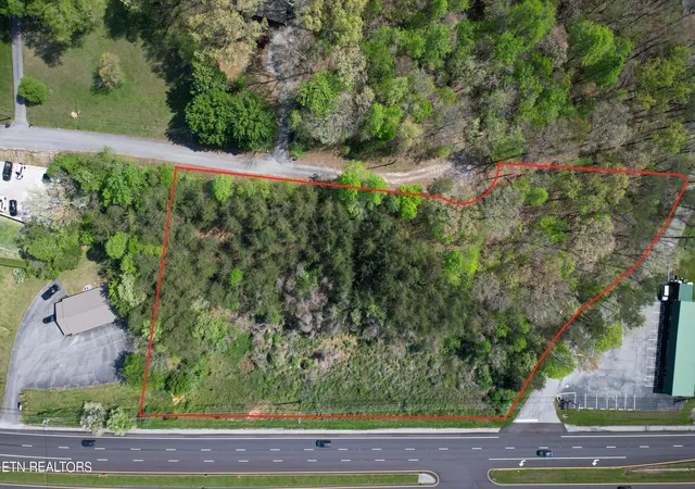 Photo 3 of Land for sale at 2200 N Gateway Ave, Rockwood, TN 37854 | MLS# 1260046 | Listing updated on 2026-04-22