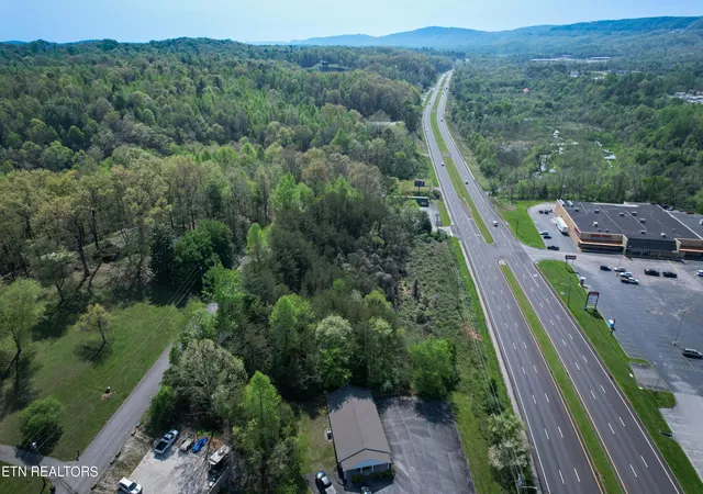 Photo 4 of Land for sale at 2200 N Gateway Ave, Rockwood, TN 37854 | MLS# 1260046 | Listing updated on 2026-04-22