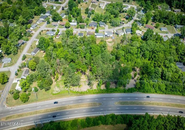 2nd image of 2210 Oak Ridge Turnpike, Oak Ridge, TN 37830 | MLS# 1269089
