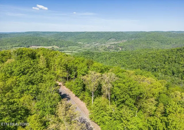 8th image of 716 Eastridge Pass, Monterey, TN 38574 | MLS# 1272565