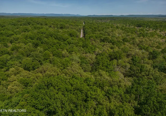 3rd image of 722 Eastridge Pass, Monterey, TN 38574 | MLS# 1272567
