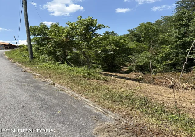 Photo 1 of Sale Pending at Oak Lake Dr, Sevierville, TN 37876 | MLS# 1273077 | Listing updated on 2026-08-26