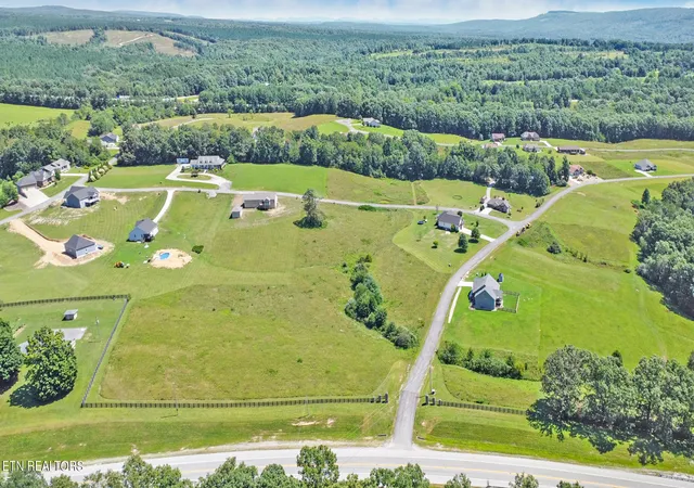 Photo 4 of Sale Pending at Estate Loop Tr, Crossville, TN 38555 | MLS# 1273450 | Listing updated on 2026-09-07
