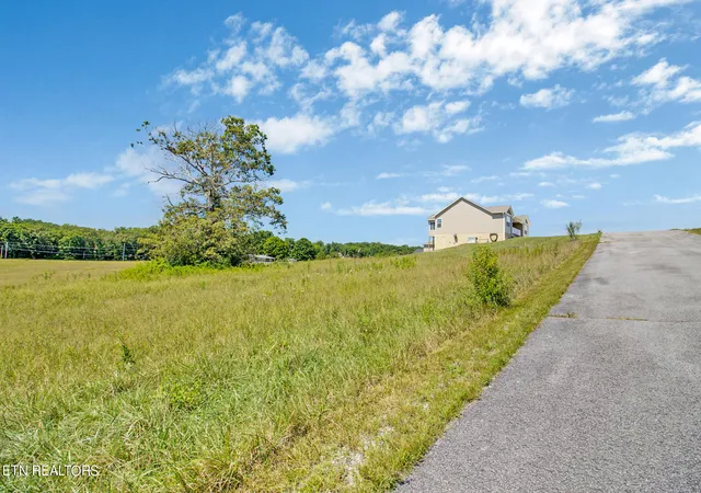 Photo 3 of Sale Pending at Lot 81 Estate Loop Tr, Crossville, TN 38555 | MLS# 1274470 | Listing updated on 2026-09-19