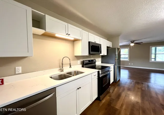 Photo 2 of Condo for sale at 3769 Wears Valley Rd #4, Sevierville, TN 37862 | MLS# 1317804 | Listing updated on 2025-12-08
