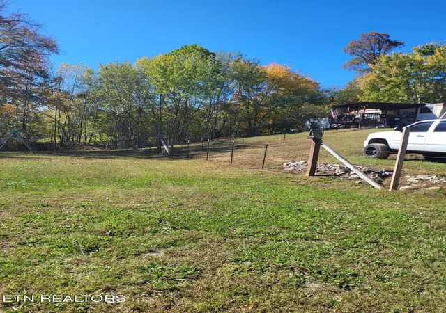 Photo 3 of Single family home for sale at 2103 Old Callahan Dr, Knoxville, TN 37912 | MLS# 1282458 | Listing updated on 2026-04-26