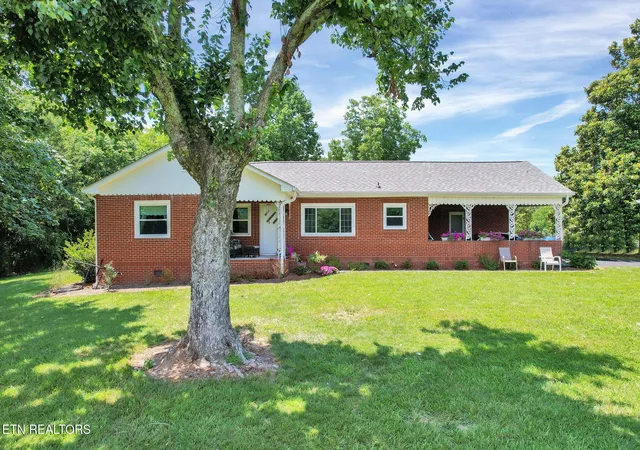 Photo 3 of Single family home for sale at 6460 Dalton Pike, Cleveland, TN 37323 | MLS# 1284050 | Listing updated on 2026-08-17