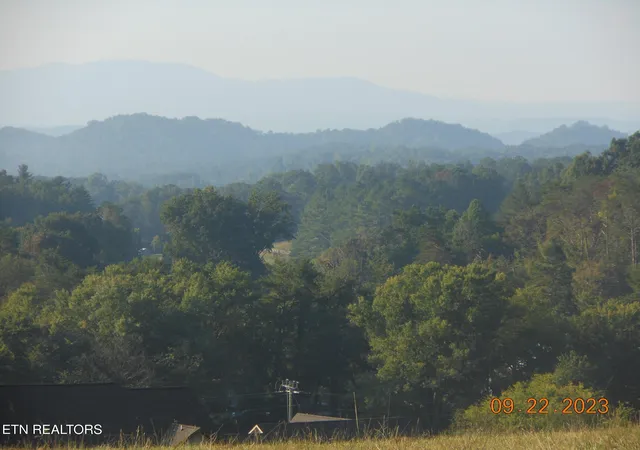 3rd image of 6335 Nine Mile Rd, Maryville, TN 37801 | MLS# 1284649