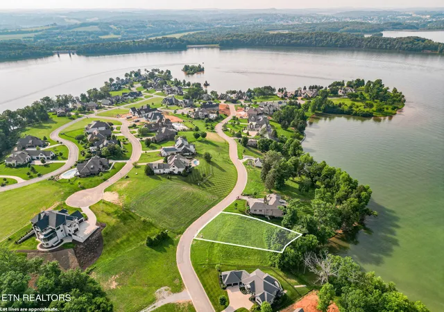 11th image of 17394 Lighthouse Pointe Dr, Lenoir City, TN 37772 | MLS# 1289452