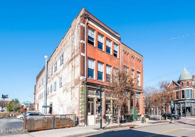 Photo 1 of Condo for sale at 105 W Jackson Ave #1, Knoxville, TN 37902 | MLS# 1290273 | Listing updated on 2026-06-19