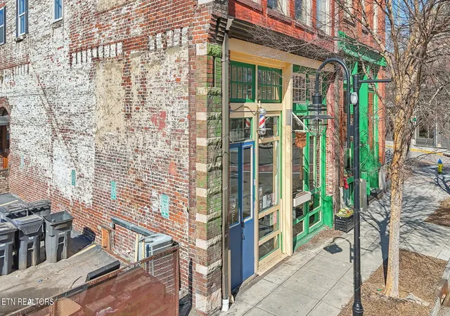 Photo 2 of Condo for sale at 105 W Jackson Ave #1, Knoxville, TN 37902 | MLS# 1290273 | Listing updated on 2026-06-19