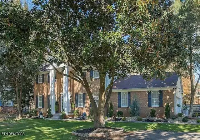 Photo 2 of Sale Pending at 1716 Capistrano Dr, Knoxville, TN 37922 | MLS# 1290427 | Listing updated on 2026-07-21