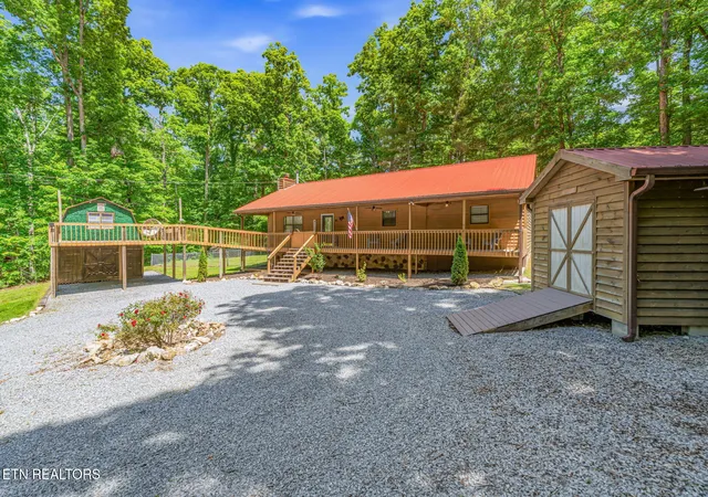 Homes for sale in Cosby, TN | 3394 Laurelwood Rd, Cosby, TN 37722 | MLS# 1293225