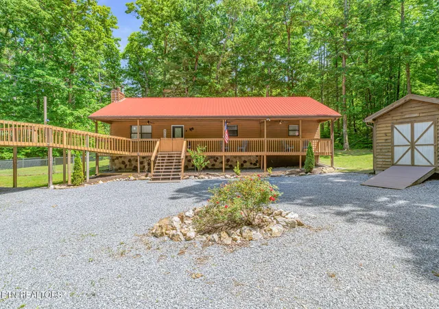 Homes for sale in Cosby, TN | 3394 Laurelwood Rd, Cosby, TN 37722 | MLS# 1293225