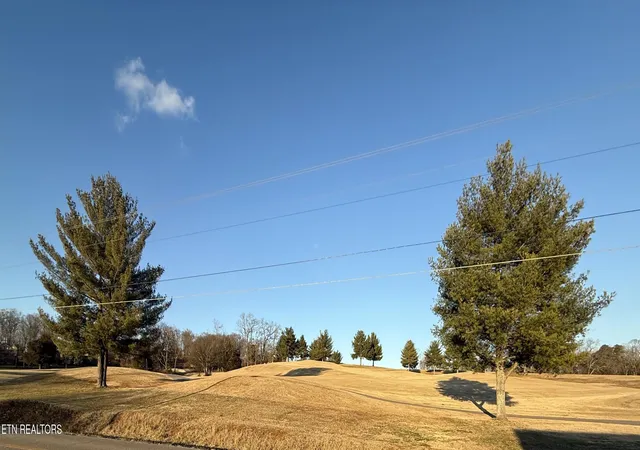 3rd image of 1065 Valley Home Rd, Dandridge, TN 37725 | MLS# 1292136