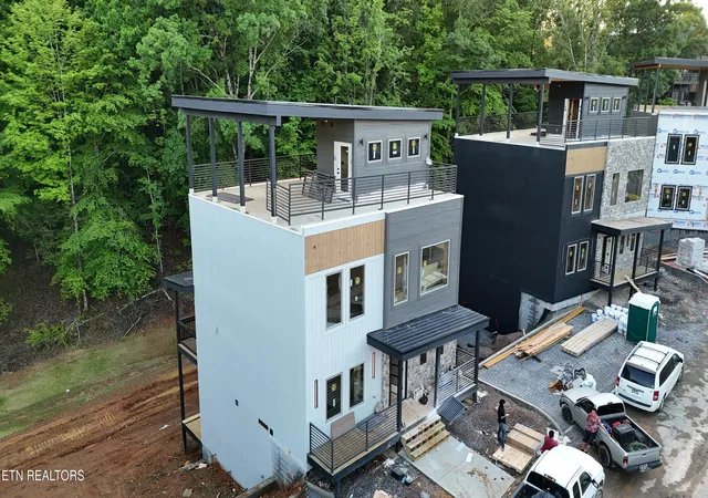 Photo 2 of Sale Pending at 440 Hatchet Way, Pigeon Forge, TN 37863 | MLS# 1343034 | Listing updated on 2026-08-20