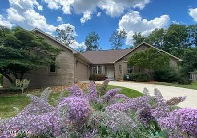 Homes for sale in Fairfield Glade, TN | 116 Huntington Dr, Fairfield Glade, TN 38558 | MLS# 1292626