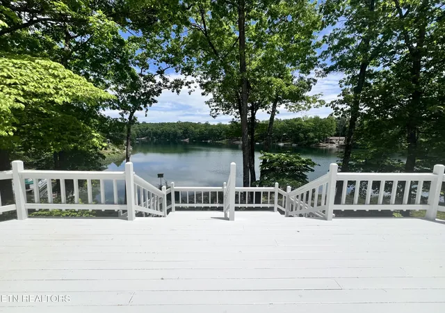 Photo 3 of Single family home for sale at 124 Canterbury Dr, Crossville, TN 38558 | MLS# 1293658 | Listing updated on 2026-09-05