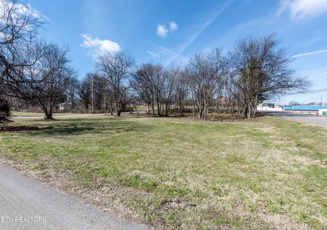 16th image of 250 S Rankin Rd, Alcoa, TN 37701 | MLS# 1294591