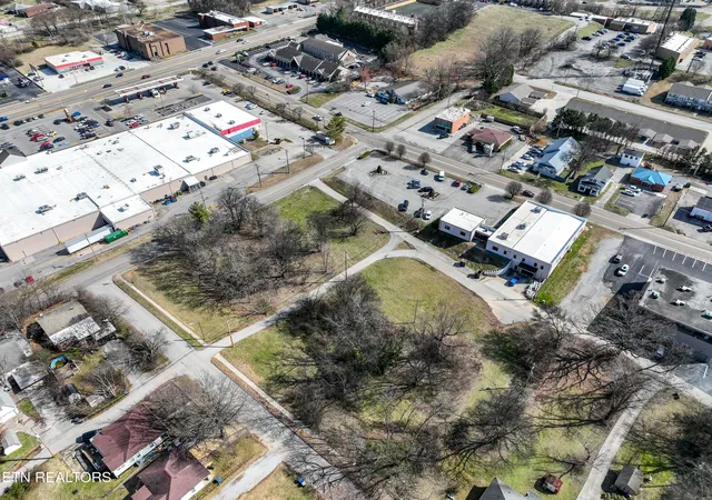 3rd image of 250 S Rankin Rd, Alcoa, TN 37701 | MLS# 1294591