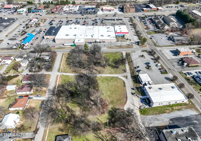 4th image of 250 S Rankin Rd, Alcoa, TN 37701 | MLS# 1294591