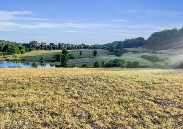 Photo 4 of Sale Pending at 334 Enclave Way, Kingston, TN 37763 | MLS# 1295453 | Listing updated on 2026-09-23