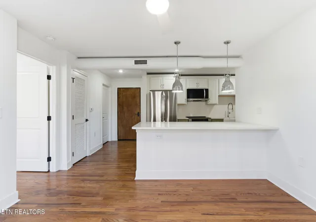 Photo 4 of Condo for sale at E 2724 Magnolia Ave #102, Knoxville, TN 37914 | MLS# 1296499 | Listing updated on 2026-09-14