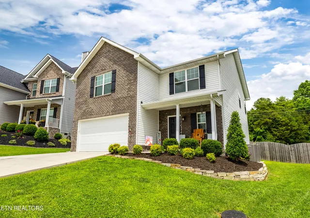 Photo 1 of Single family home for sale at 5811 Rain Cloud Rd, Knoxville, TN 37918 | MLS# 1305573 | Listing updated on 2025-12-30