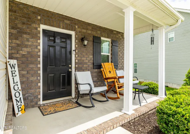 Photo 3 of Single family home for sale at 5811 Rain Cloud Rd, Knoxville, TN 37918 | MLS# 1305573 | Listing updated on 2025-12-30