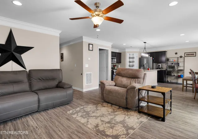 Photo 3 of Single family home for sale at 5811 Rain Cloud Rd, Knoxville, TN 37918 | MLS# 1305573 | Listing updated on 2025-12-30