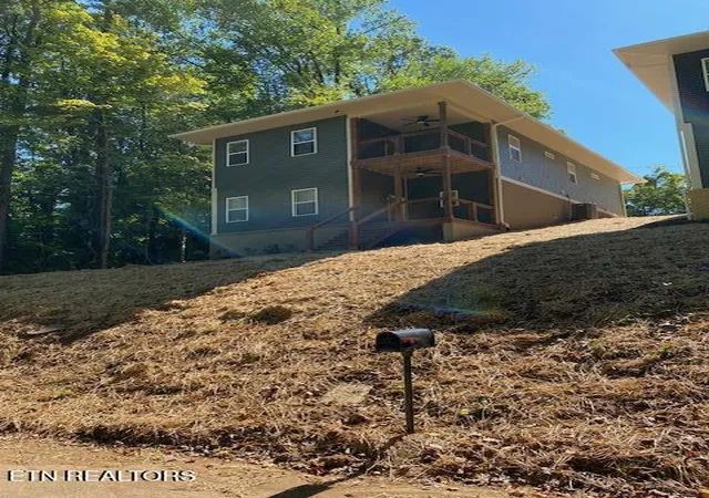 Photo 2 of Single family home for sale at 1831 Granville Ter, Knoxville, TN 37915 | MLS# 1313671 | Listing updated on 2026-09-14