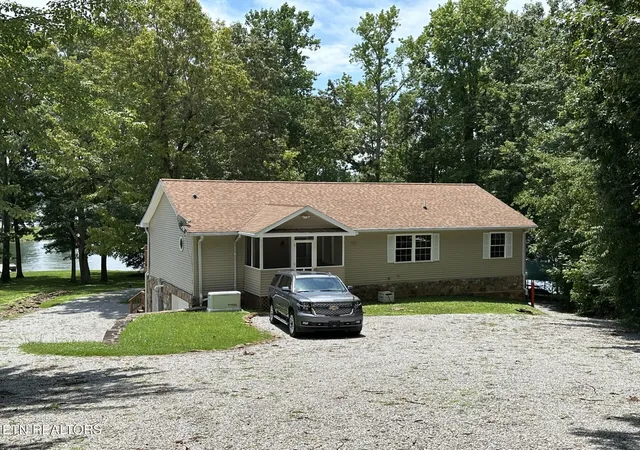 Photo 2 of Single family home for sale at 125 Mallard Duck Ln, Rockwood, TN 37854 | MLS# 1297030 | Listing updated on 2026-08-29