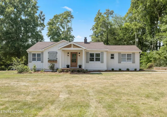 1st image of 8405 S Northshore Dr, Knoxville, TN 37919 | MLS# 1297653