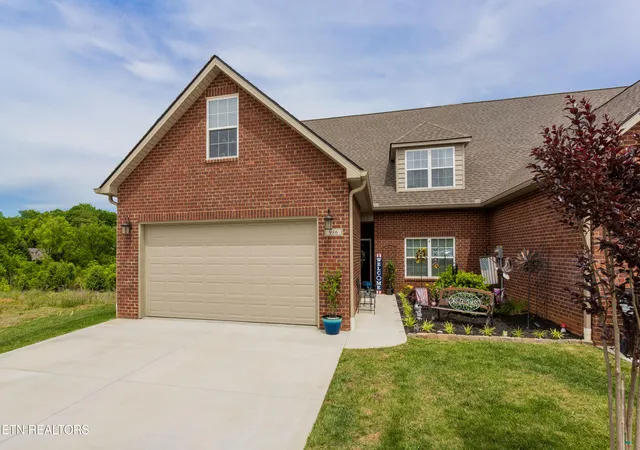 1st image of 986 Meadow Walk Ln, Lenoir City, TN 37772 | MLS# 1298028