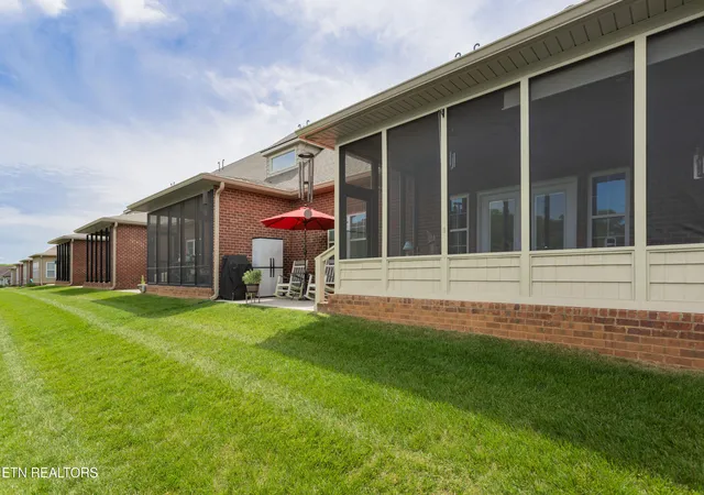 4th image of 986 Meadow Walk Ln, Lenoir City, TN 37772 | MLS# 1298028