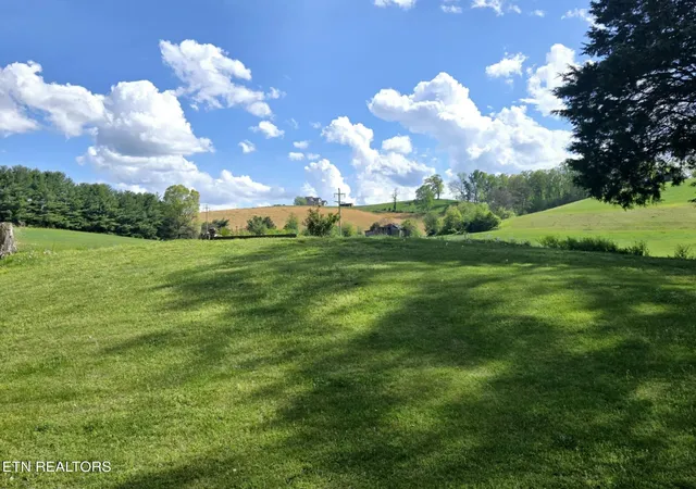 23rd image of 175 Norris Dr, Tazewell, TN 37879 | MLS# 1298523