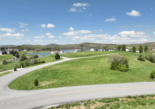 Photo 4 of Single family home for sale at 431 Shainas Pl, Sharps Chapel, TN 37866 | MLS# 1299858 | Listing updated on 2026-05-06