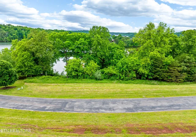 3rd image of 201 White Swan Dr, Vonore, TN 37885 | MLS# 1301139