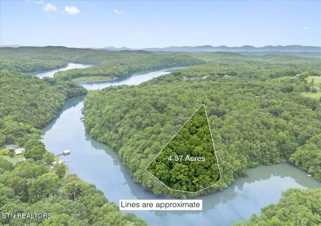 Photo 2 of Sale Pending at 13136 George Lovelace Ln, Knoxville, TN 37932 | MLS# 1301804 | Listing updated on 2026-08-21