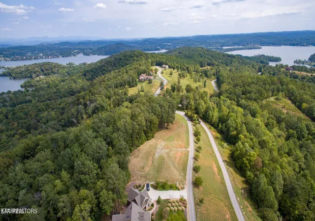 Photo 3 of Sale Pending at 139 Highland Reserve Way, Kingston, TN 37763 | MLS# 1300513 | Listing updated on 2025-10-07