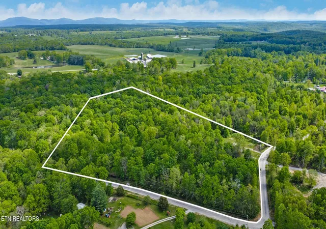 1st image of 88 Critter Creek, Crossville, TN 38572 | MLS# 1300993