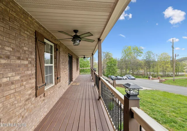 Photo 3 of Sale Pending at 124 Ledwell Dr, Seymour, TN 37865 | MLS# 1302531 | Listing updated on 2025-10-19