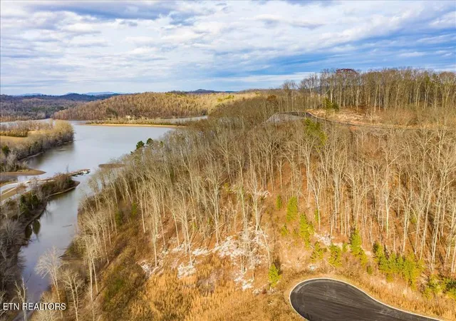 Photo 4 of Sale Pending at 0 Twin Lakes Dr, Loudon, TN 37774 | MLS# 1302775 | Listing updated on 2025-09-09