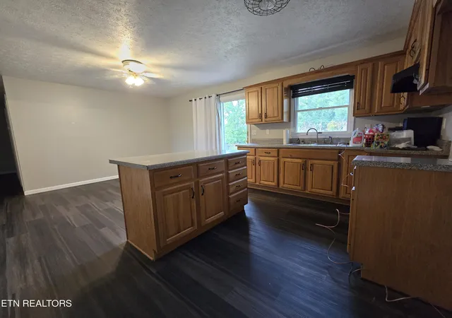 Photo 4 of Sale Pending at 604 Lawrence St, New Tazewell, TN 37825 | MLS# 1303888 | Listing updated on 2026-07-31