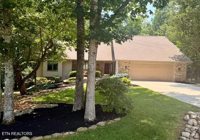 Photo 1 of Single family home for sale at 128 Cathedral Dr, Crossville, TN 38558 | MLS# 1304865 | Listing updated on 2026-09-03