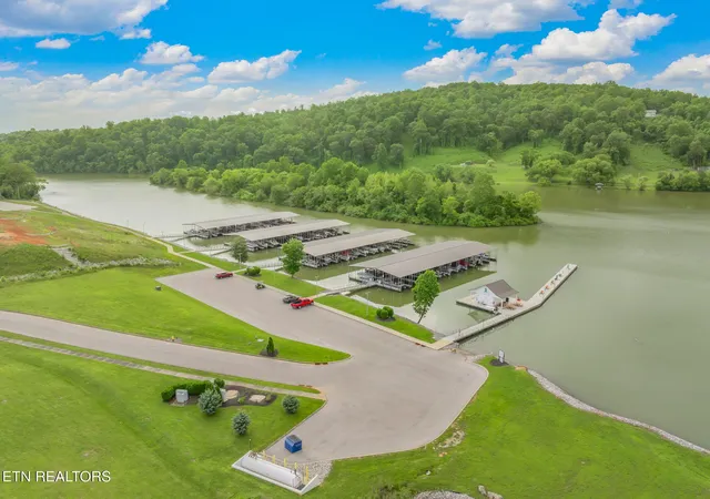35th image of 134 Pineberry East Rd, Oak Ridge, TN 37830 | MLS# 1305211