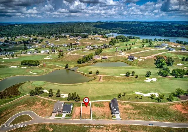 Homes for sale in Loudon, TN | 695 Black Bear Cir, Loudon, TN 37774 | MLS# 1306573