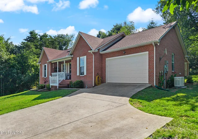 Homes for sale in Ten Mile, TN | 171 Cherokee Cir, Ten Mile, TN 37880 | MLS# 1308318